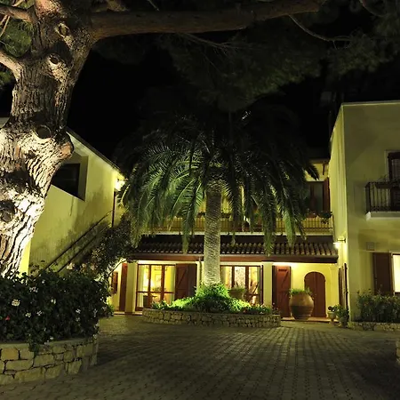 Country Hotel Vessus *